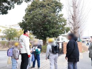 挨拶運動の様子