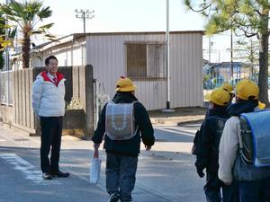挨拶運動・栄小学校の様子