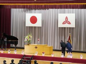 市内中学校卒業式の様子