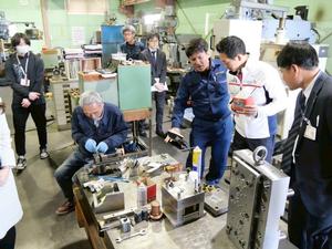 企業訪問の様子