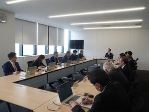 政策会議