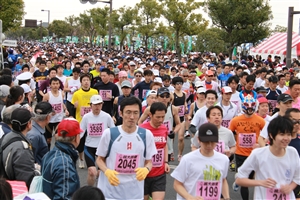 平成22年度の大会には7000人を超えるランナーが参加！