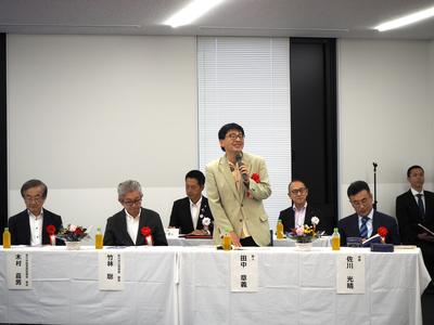 選評を伝える田中章義氏