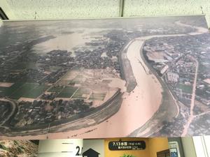 氾濫した川の写真