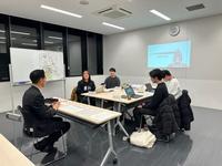 若者会議メンバーの発表の様子