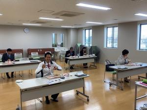 給食試食、オンライン交流の様子