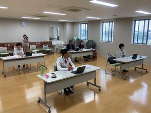 マカオ給食・交流会の様子