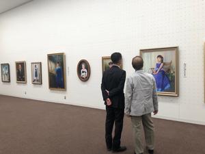 肖像展の様子