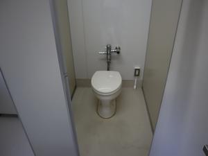 改修されたトイレ