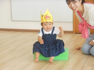 誕生児の女の子の写真