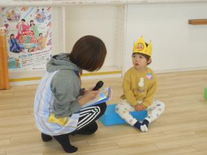 今月で3歳になる男の子のインタビューの様子