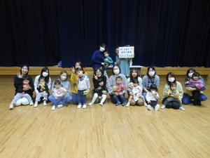 講師の先生と参加者の集合写真