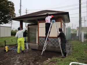 保第3公園トイレ修繕の様子