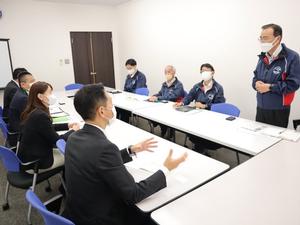 企業訪問の様子